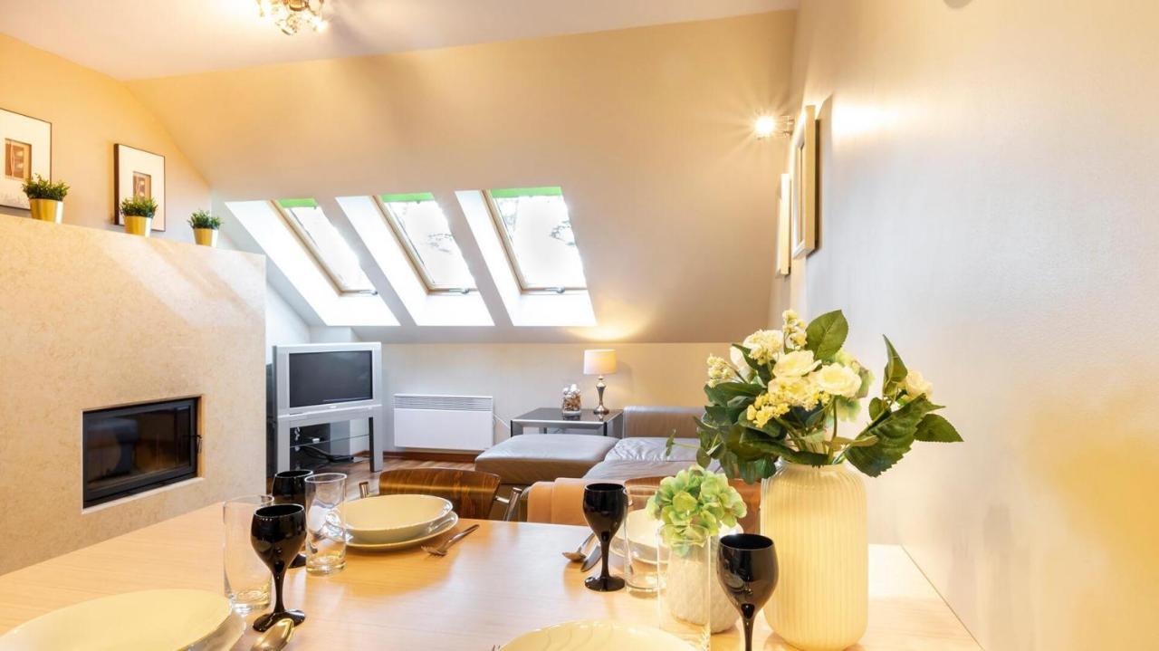 Vacationclub - Gryfa Pomorskiego 77D Apartament 34B เมียนซิดดรอแย ภายนอก รูปภาพ