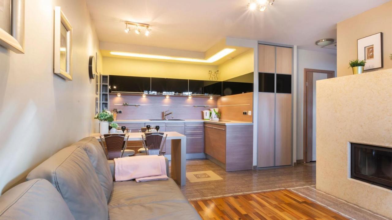 Vacationclub - Gryfa Pomorskiego 77D Apartament 34B เมียนซิดดรอแย ภายนอก รูปภาพ
